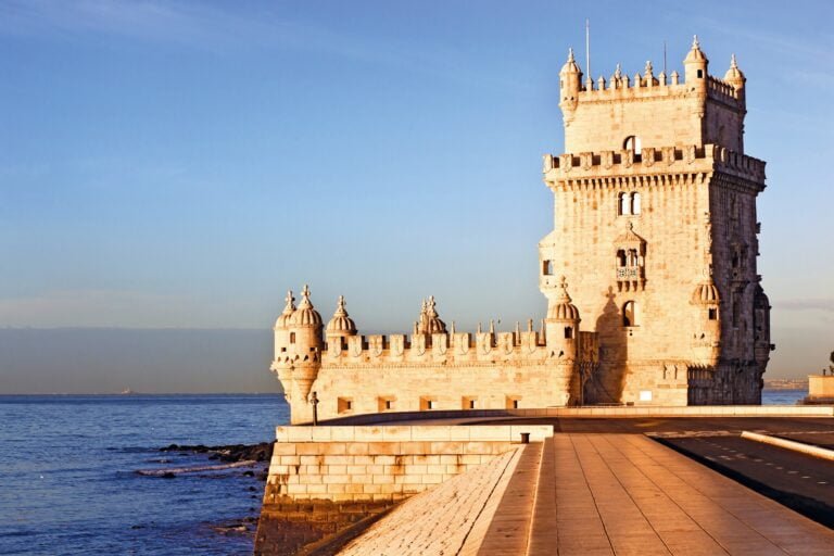 The Tagus River will be your best companion on this journey