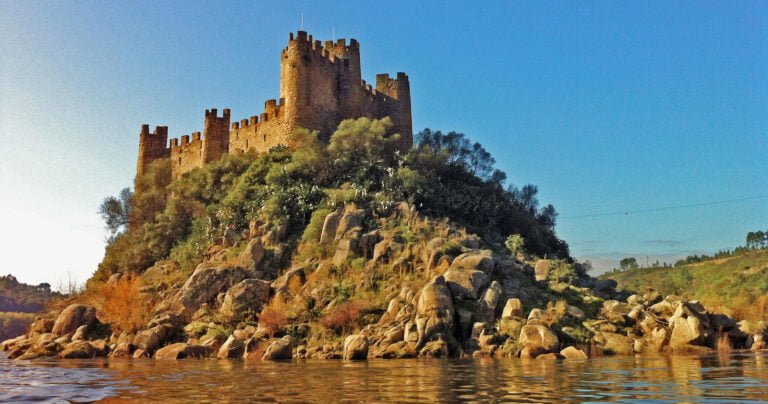 We start this awesome medieval journey towards Almourol Castle