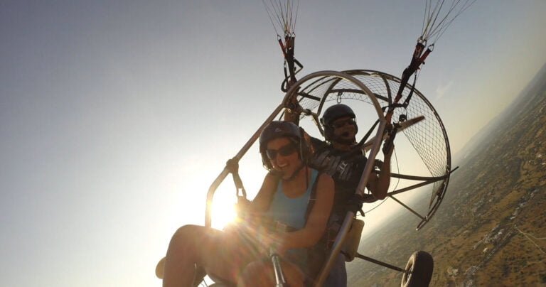 Voar parapente/paratrike com motor em Albufeira