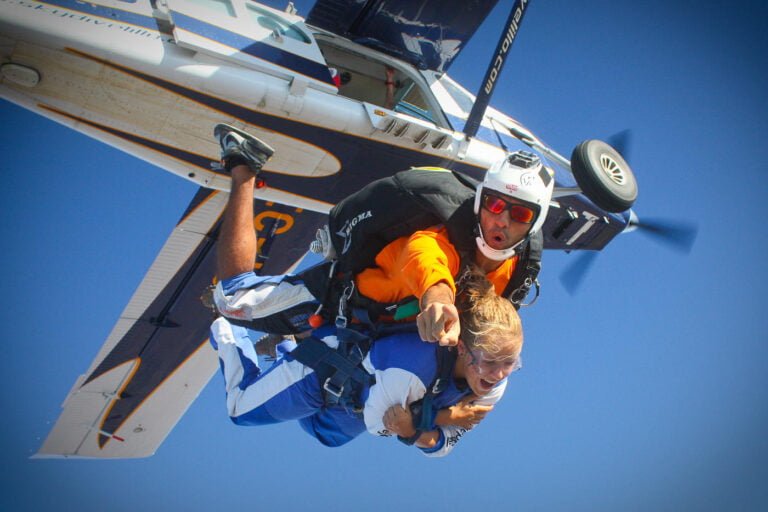 Experience the rush of free-fall with a skydiving experience. Is skydiving on your bucket list? Maybe you've done it before and want to experience the thrill all over again in a new location.