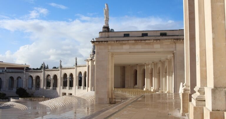 Enjoy a private tour to Fatima! Learn about and pray at the holistic Shrine of Fatima