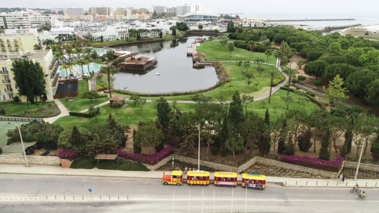 Urban circuit between the various hotel establishments and the FalÃ©sia and Marina beaches.