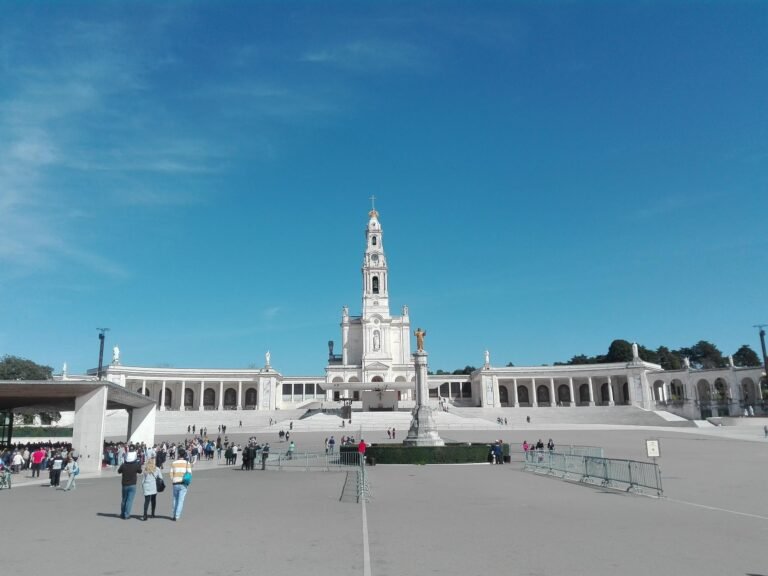 Fátima Sanctuary & Pastorinhos Village