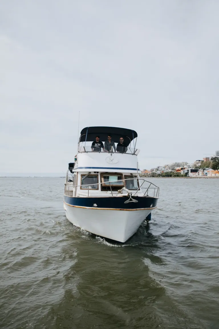 Birthday Party Tour 2h at Innisfree Classic Boat