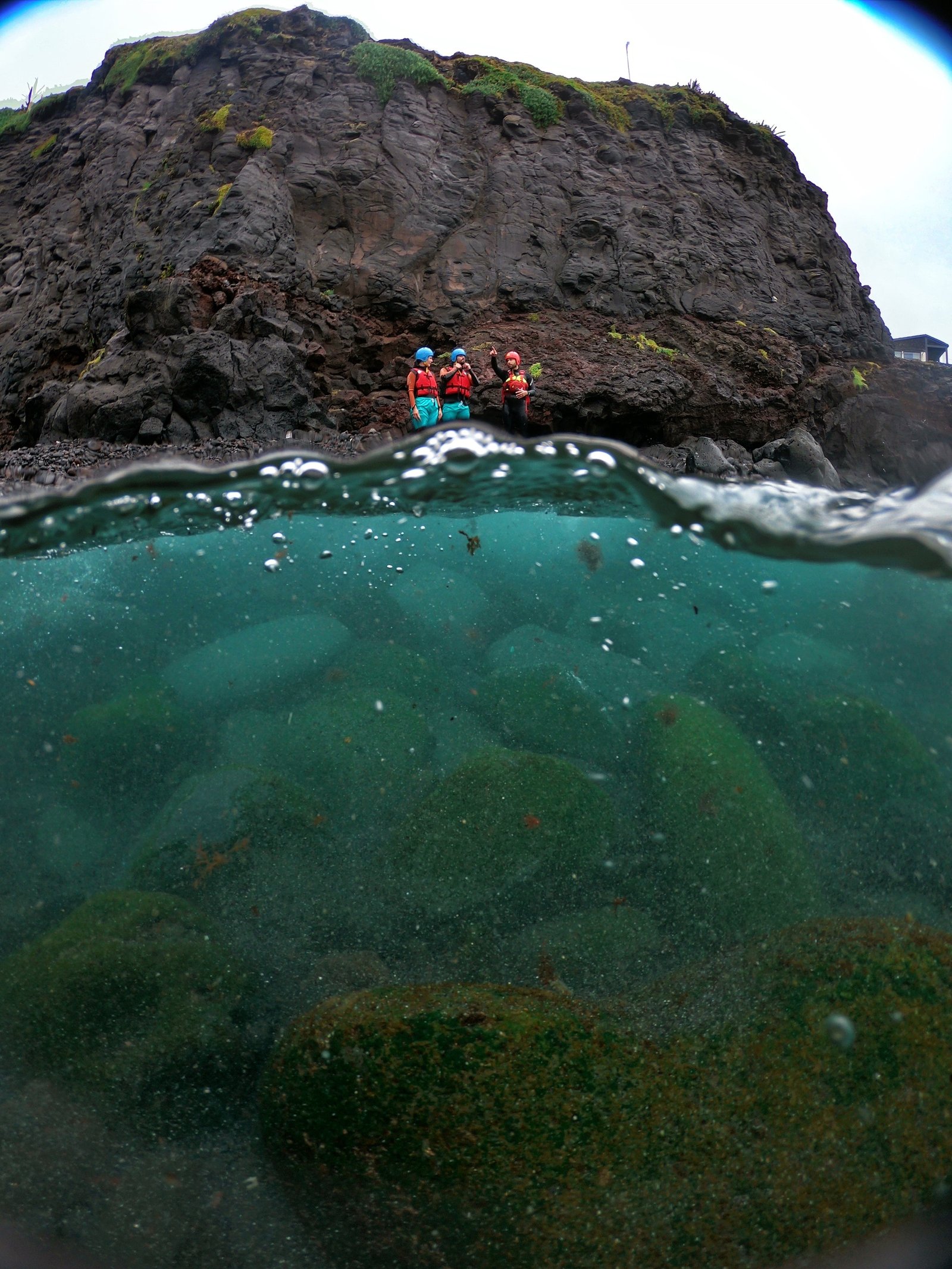 COASTEERING • Caloura