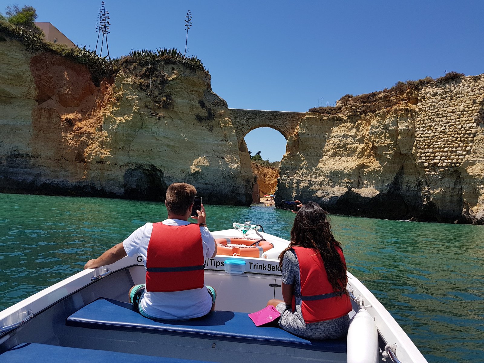 Passeio Costeiro de Barco à Ponta da Piedade em Lagos