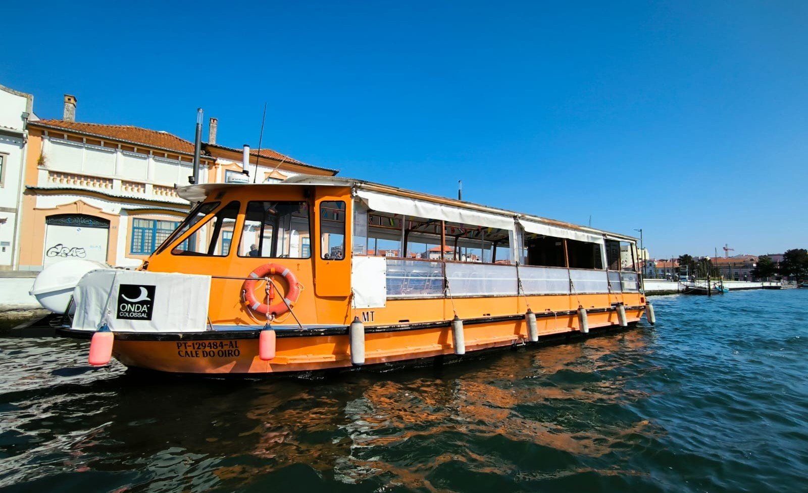 Big Group Boat Expedition