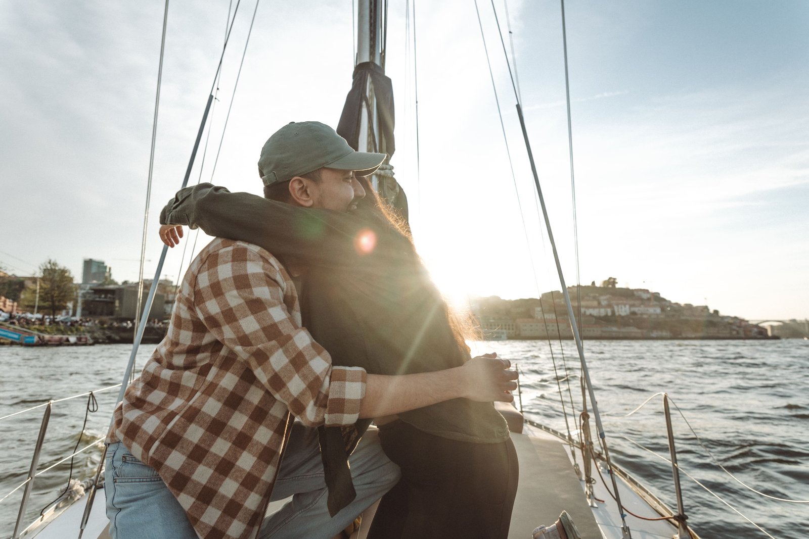 Lovers on Board - Sailboat 2H