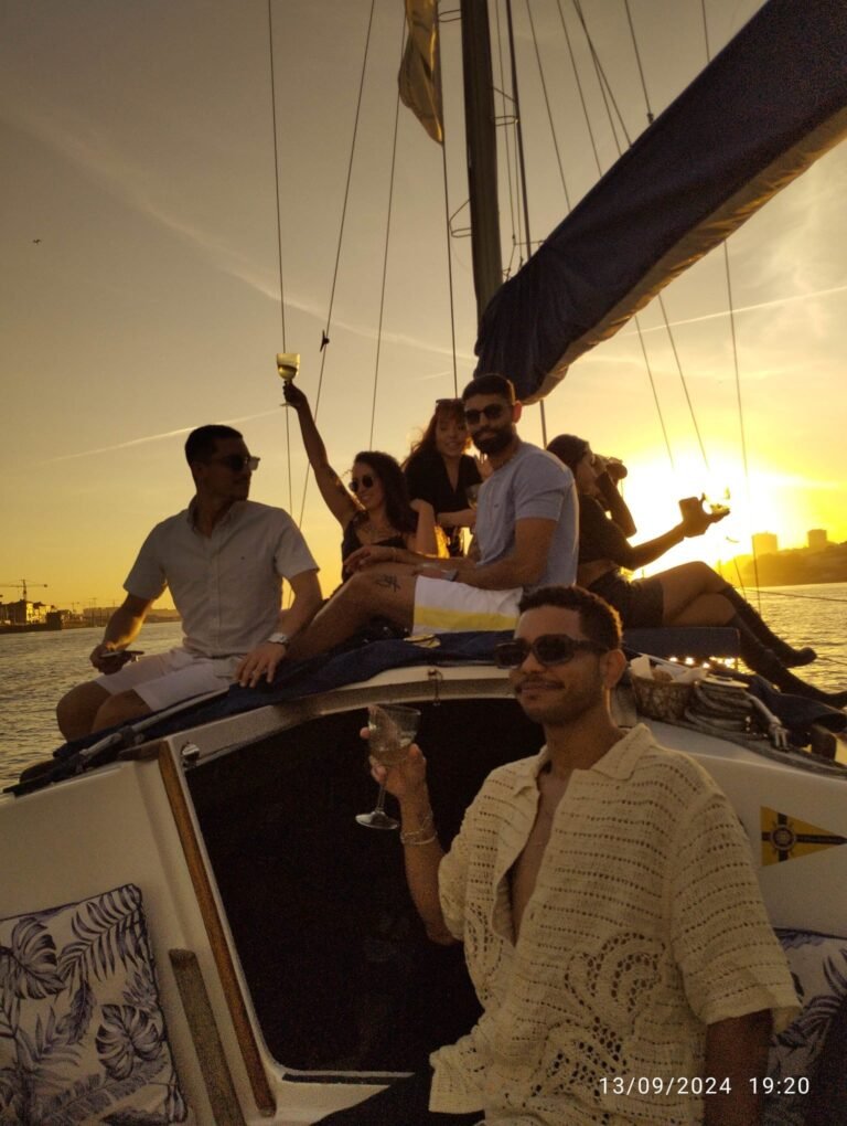 Porto: tour Privado em Veleiro  com opção Sunset