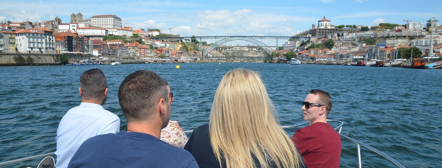 Shared 6 bridges tour Daytime