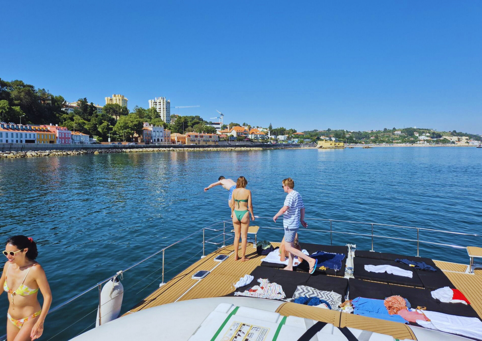 Oblivion • 4 Horas