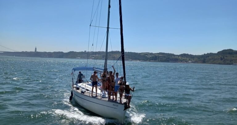 3h Private Sailing Boat