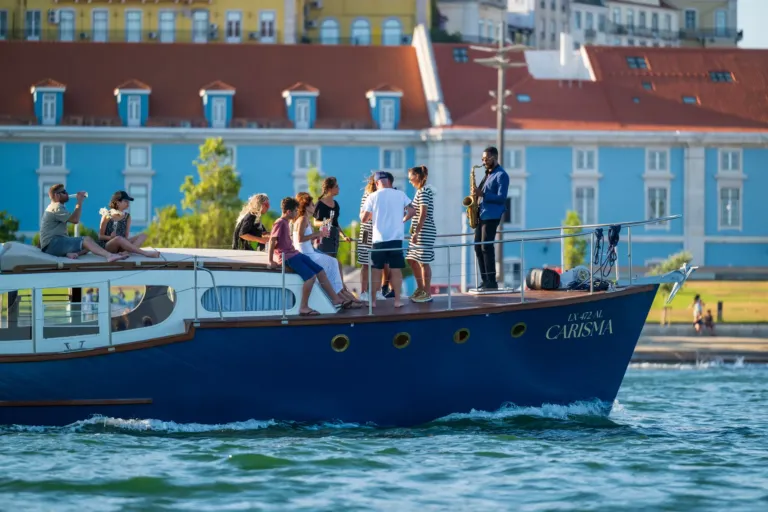 4h Classic Yacht