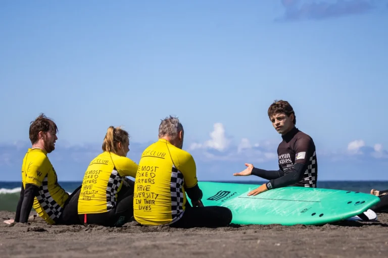 Cours de surf privés pour 2 à 3 personnes
