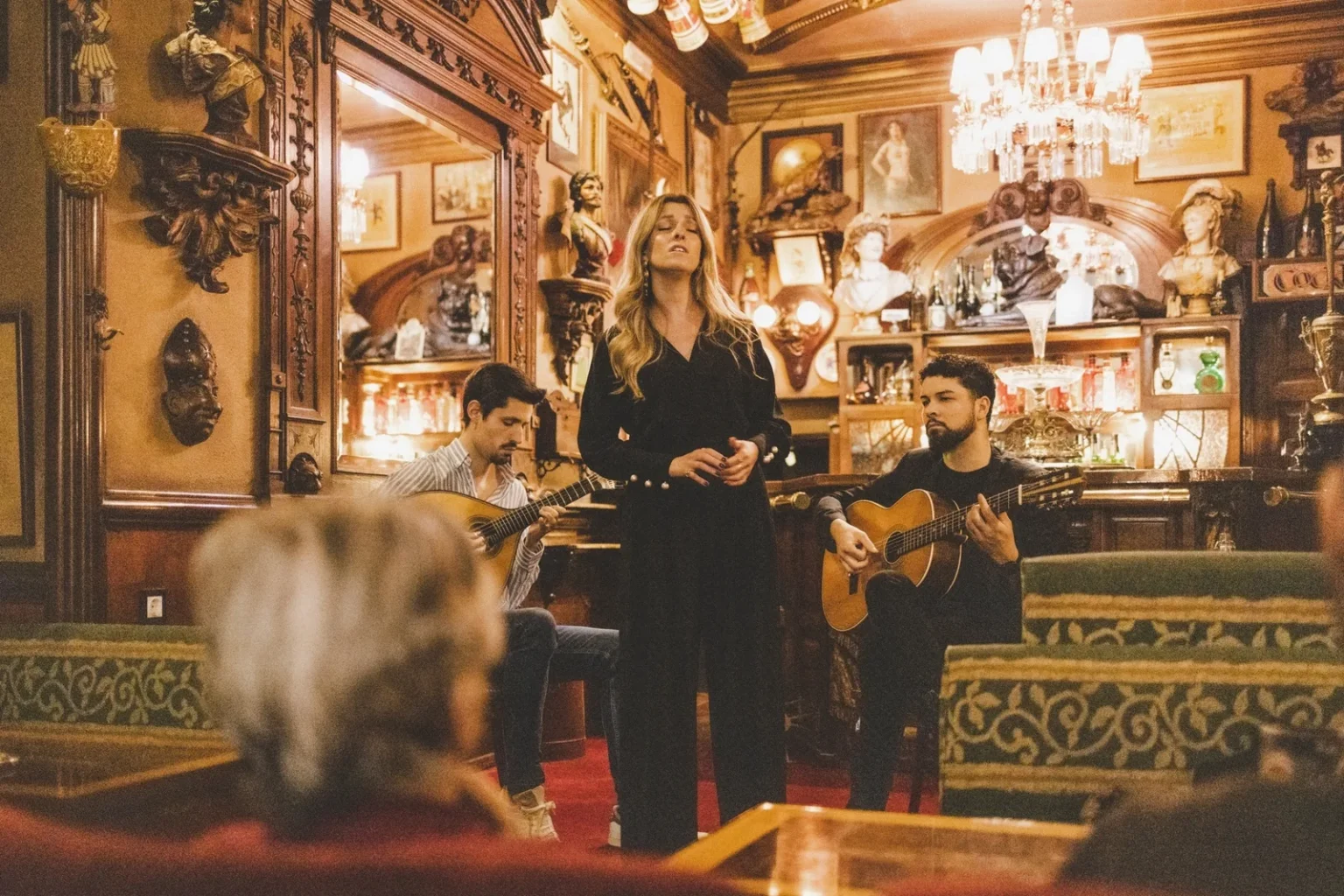 Concerto de Fado Tradicional no Pavilhão Chinês