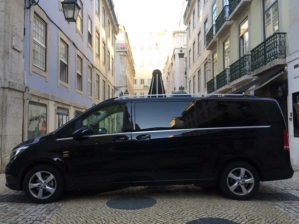 Private Transfer To or From PENICHE