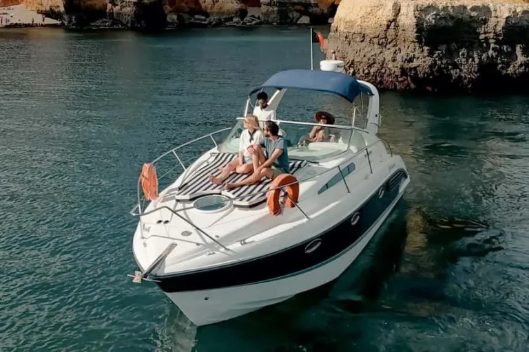 Lagos Yacht 30'' - 5 Hours Tour Ponta da Piedade