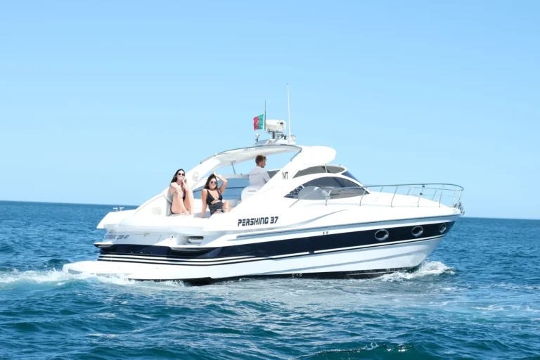 Barco Pershing 37 - Just Pershing