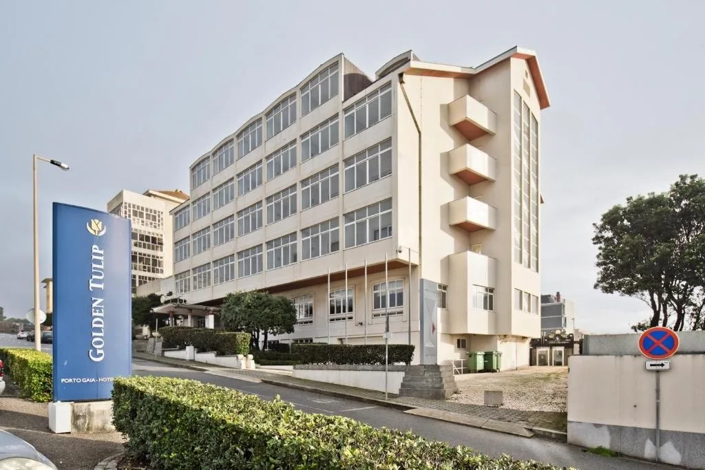Transfer do Aeroporto do Porto (OPO) para Golden Tulip