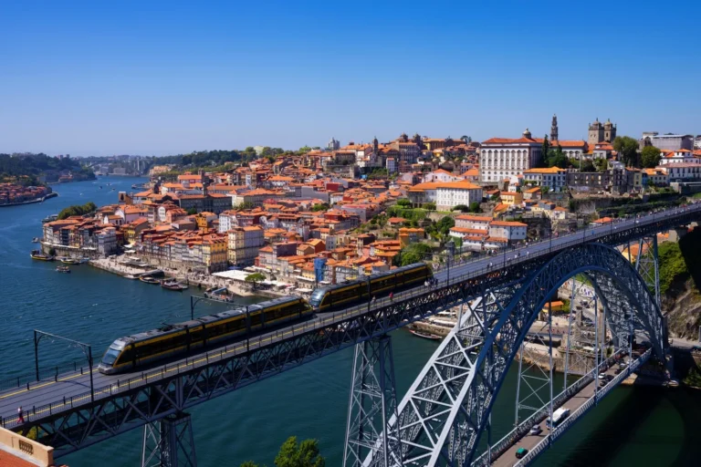 One Way Private Transfer with Optinal Sightseeing Stops from  Lisbon & Porto