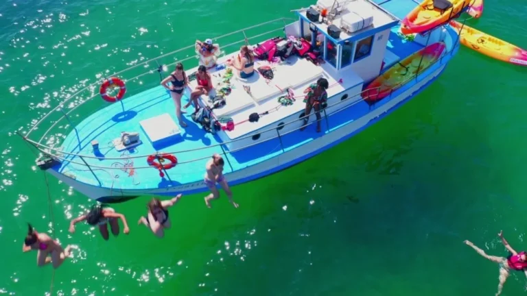 Boat & Kayak Tour