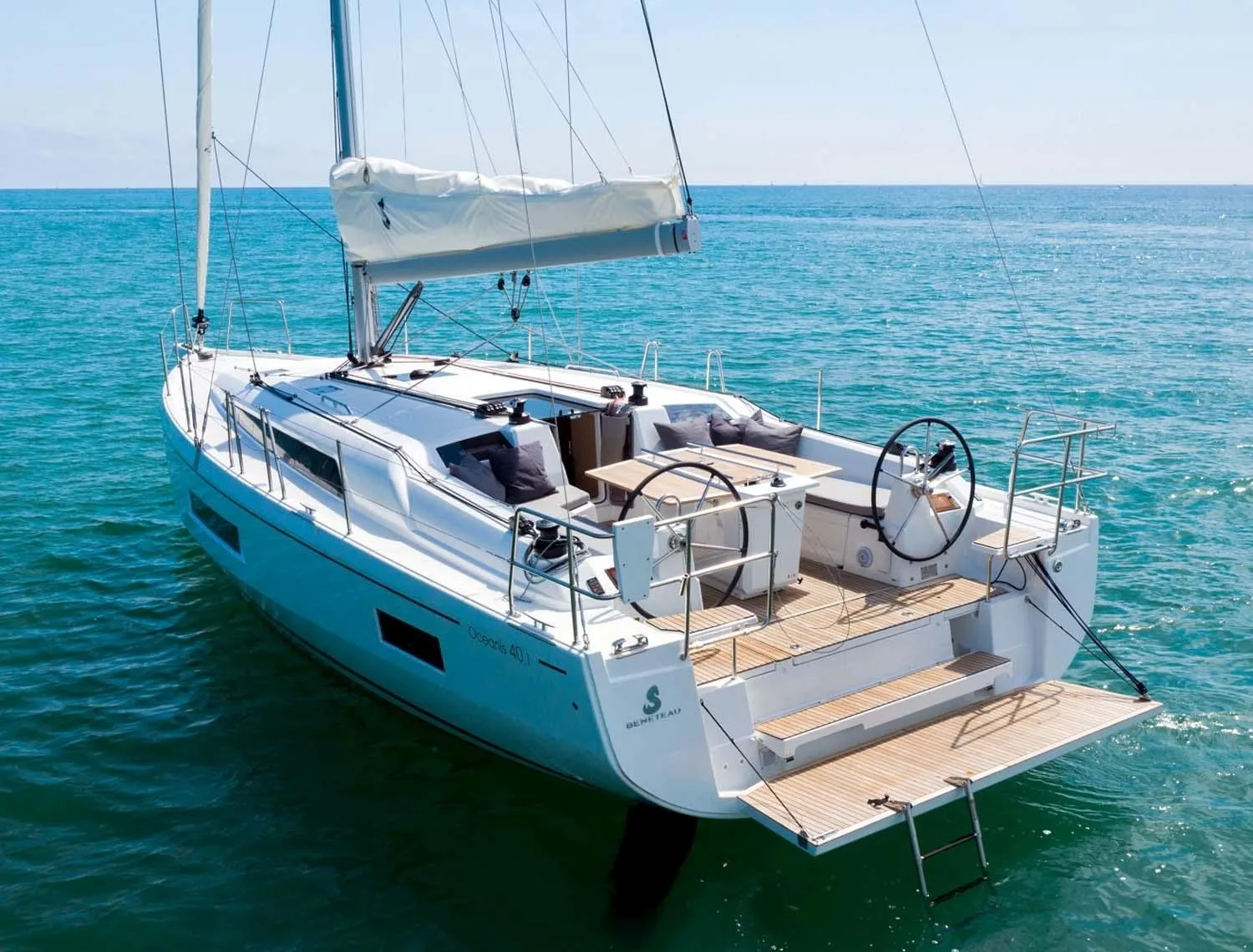 Barco Beneteau Oceanis - Just Wind