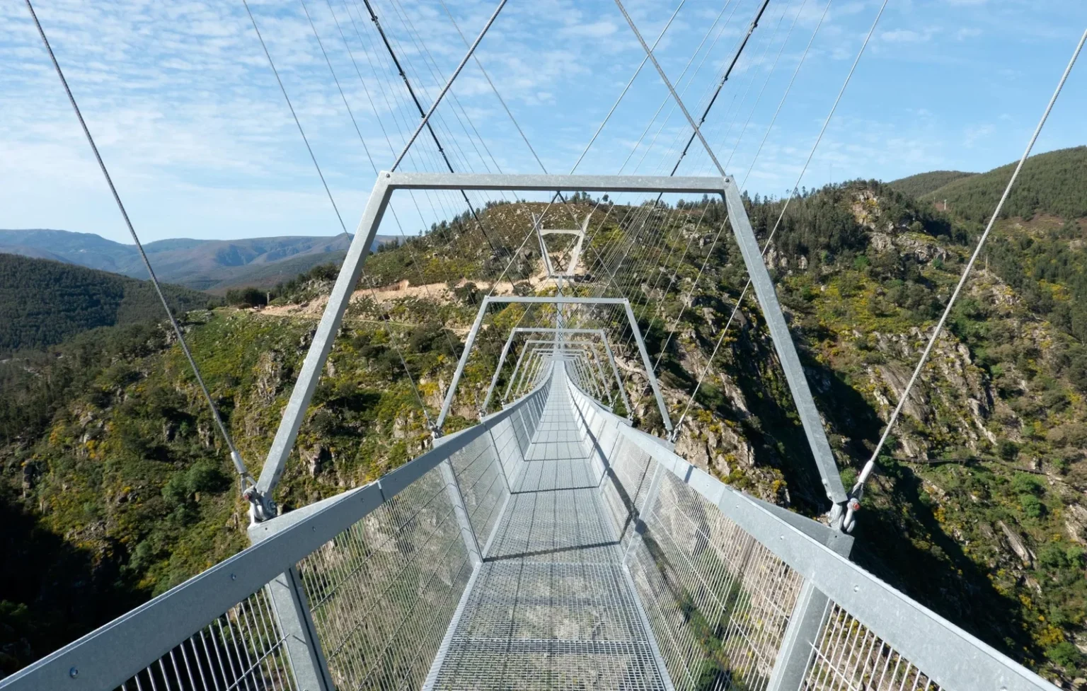 516 Aouca Suspension Bridge an Paiva Walkways experiences