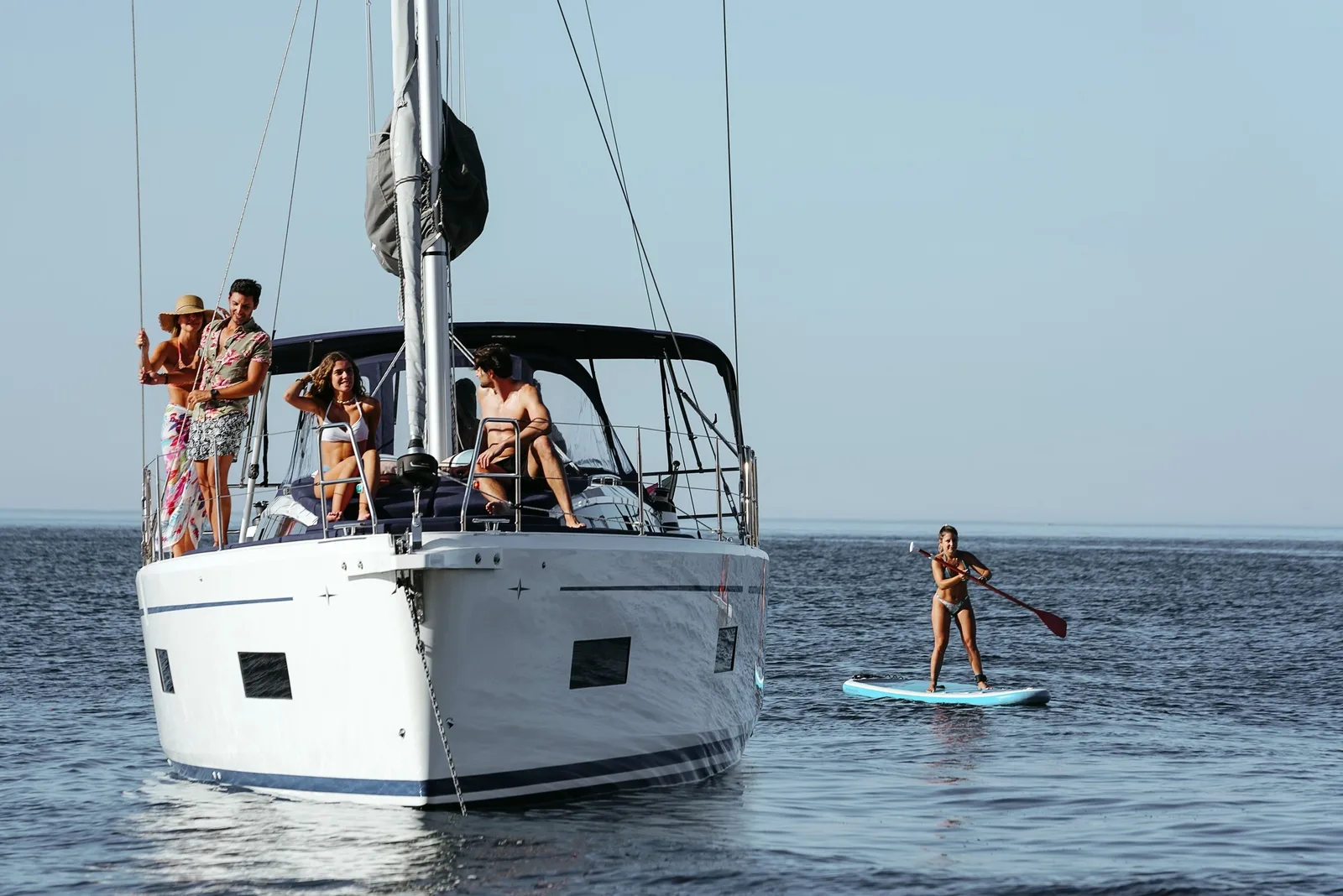 Portimão: Cruzeiro Privado à Vela ao Nascer do Sol