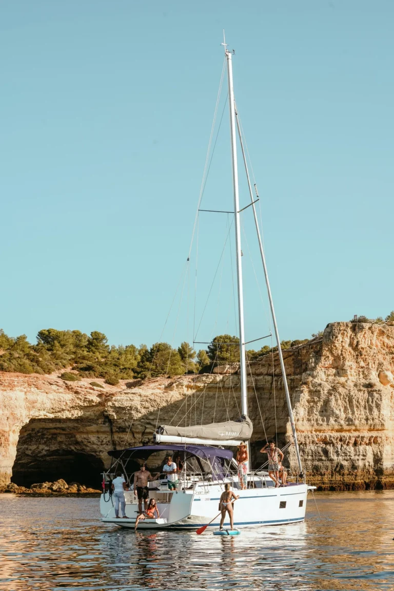 Luxuoso Iate à vela - Dia Inteiro
