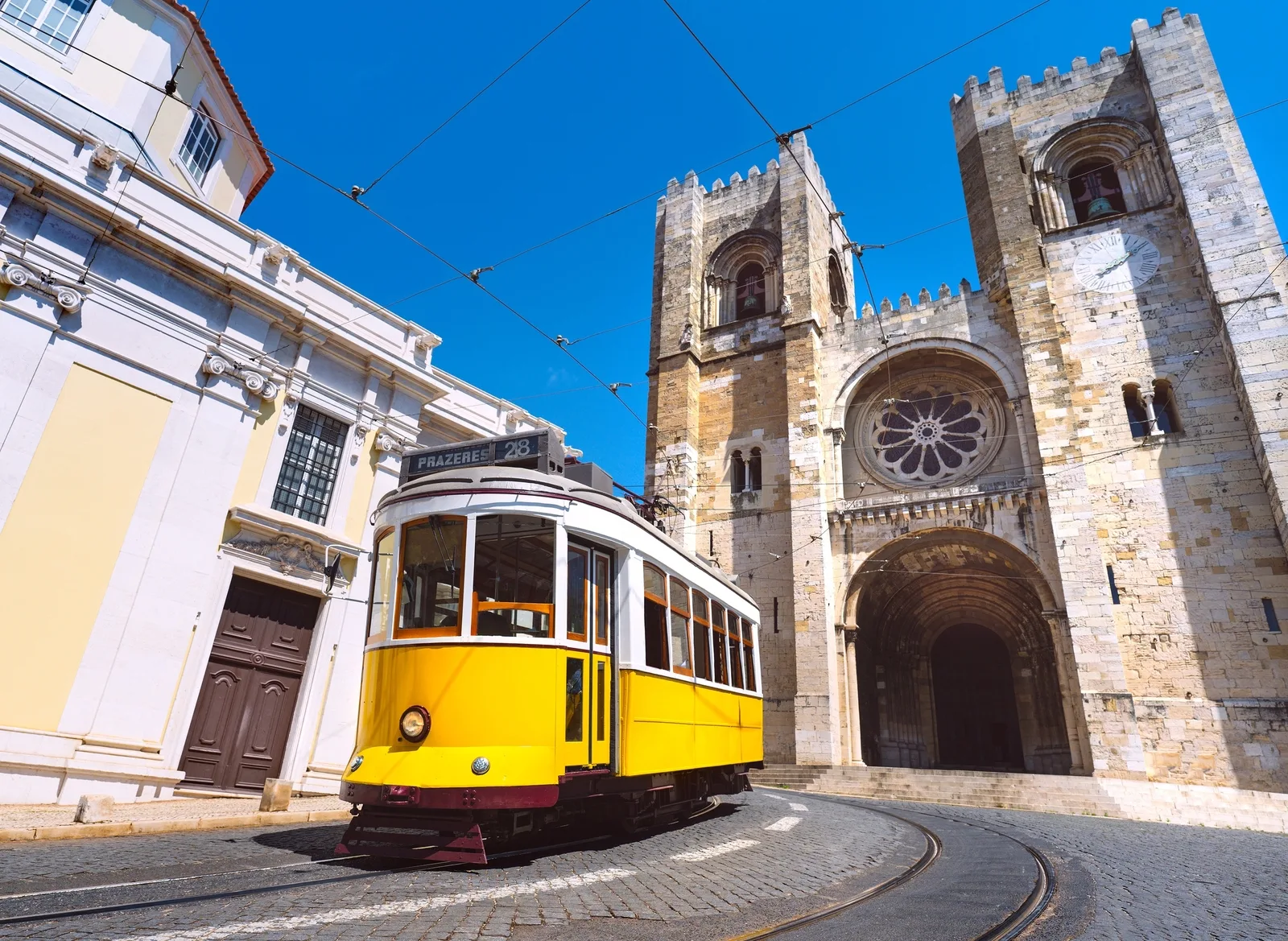 Lisbon: Tram 28 Private Tour by Tukxi