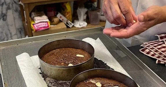 Madeira Honey Cake Baking Workshop in Funchal