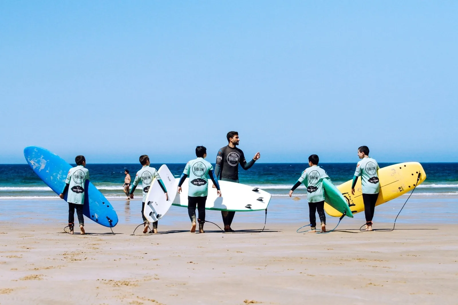 Aula de Surf em grupo