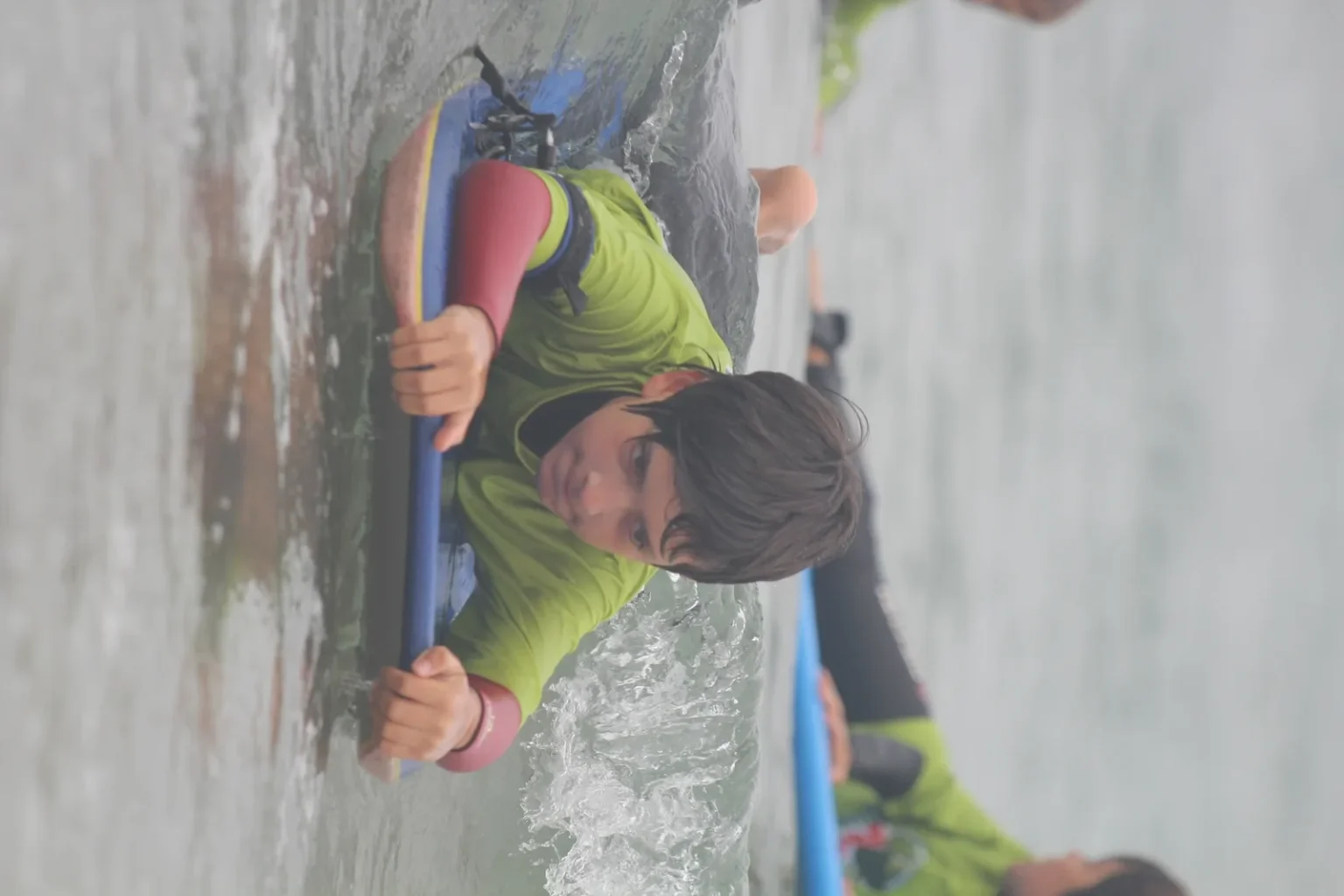 Clases de bodyboard en grupo