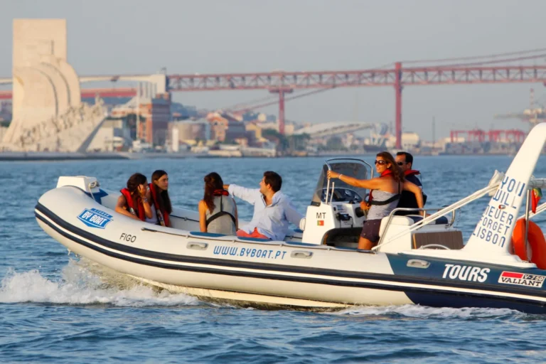 Privat motoriserad RIB-tur i Lissabon