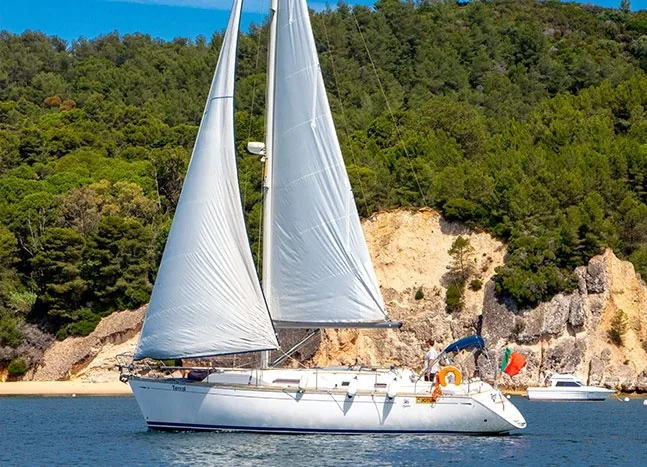 Passeio de Barco a Vela