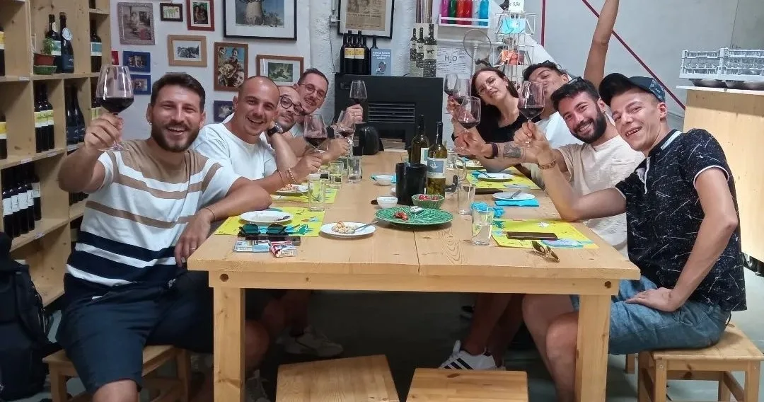 Lisbon Urban Winery Lunch or Dinner with Wine Tasting