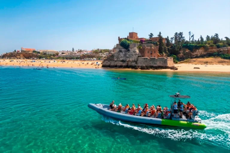 Circuito completo das Grutas de Benagil com happy hour à tarde