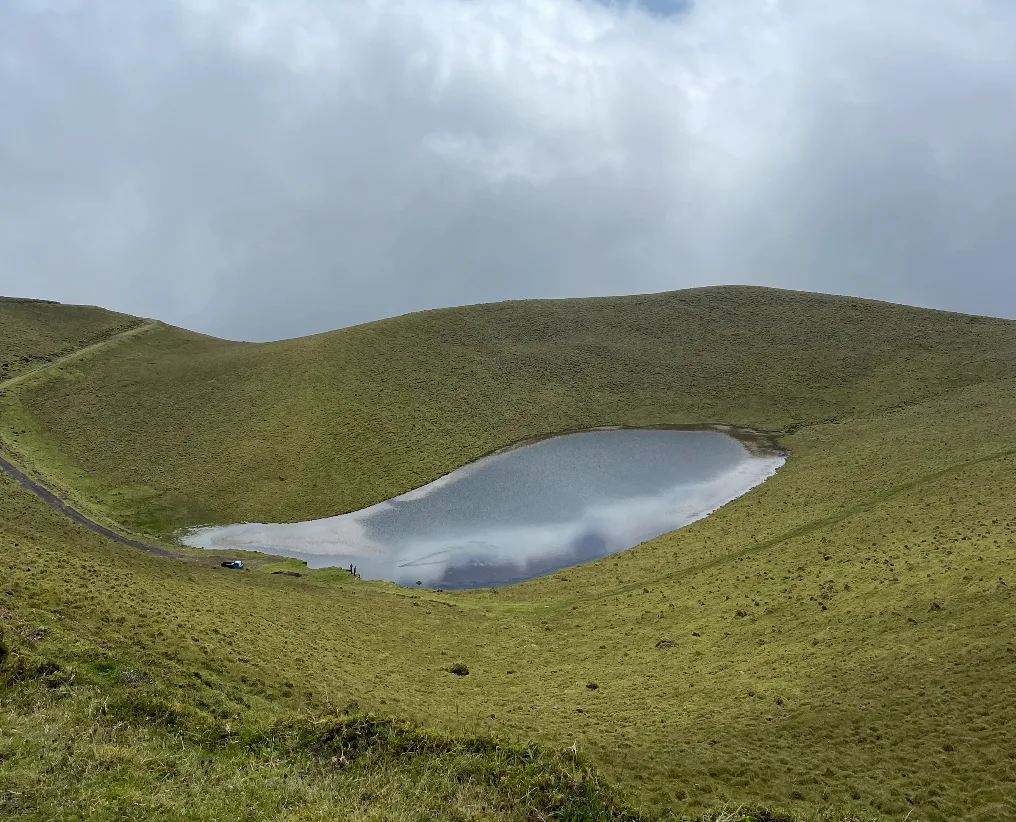 Pico Secret Lagoons & Lava Caves Tour - Private Tour