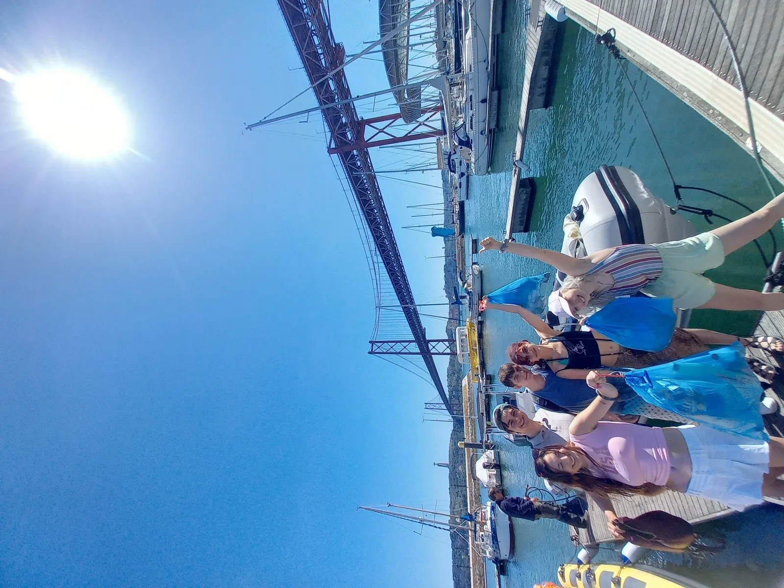 Lisbon: Plastic Pickup & Boat Tour