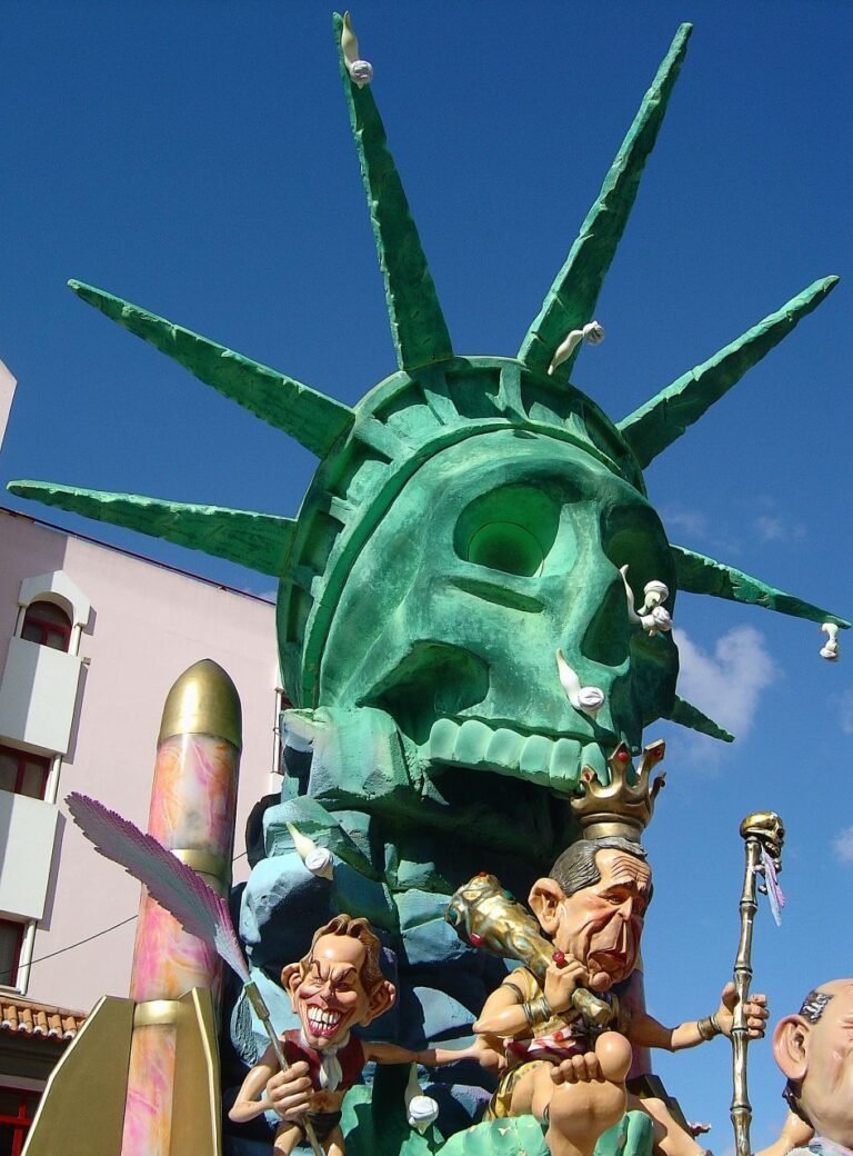 Figures of the Torres Vedras carnival