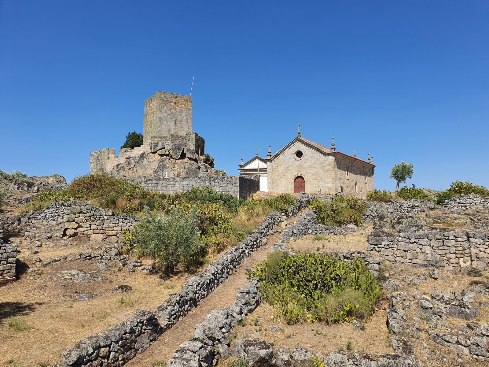 The castle of Marialva above the old village