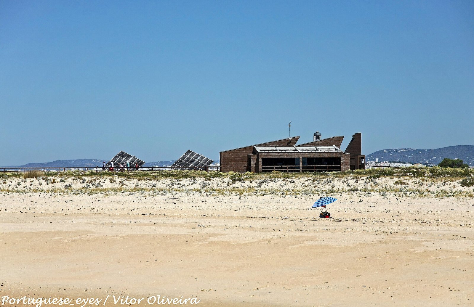 The Estaminé restaurant on the Desert Island of the Ria Formosa